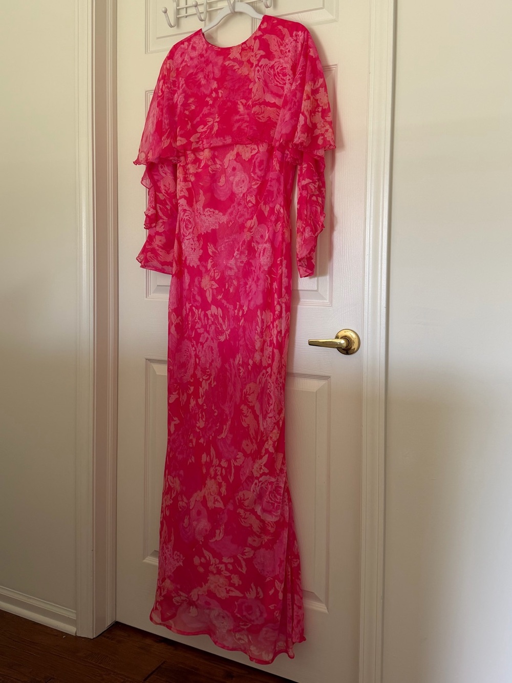 Elegant Pink Floral Long Sleeve Maxi Cape Dress